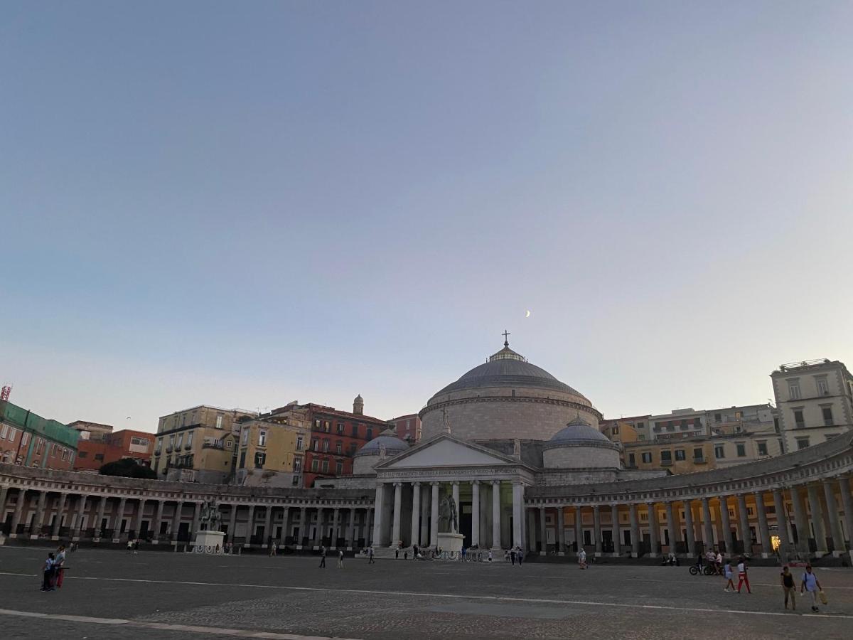 Casa Tiare, The Heart Of Piazza Plebiscito Appartement Napels Buitenkant foto